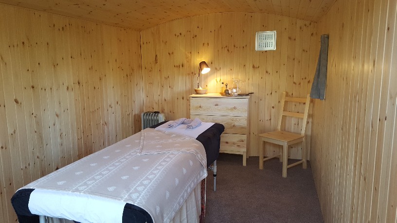inside banbury waxing